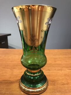 Ваза для цветов. Богемия. Богемское стекло. Ручная