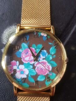 Часы женские кварцевые