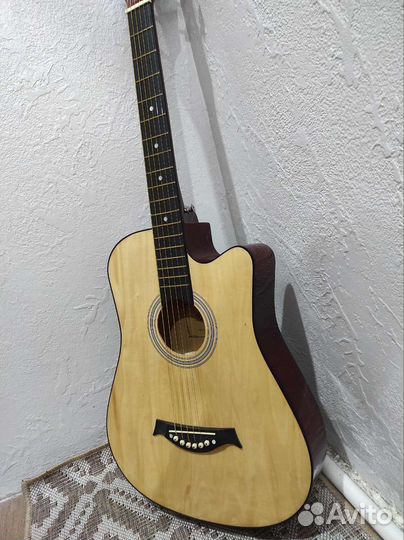 Гитара акустическая