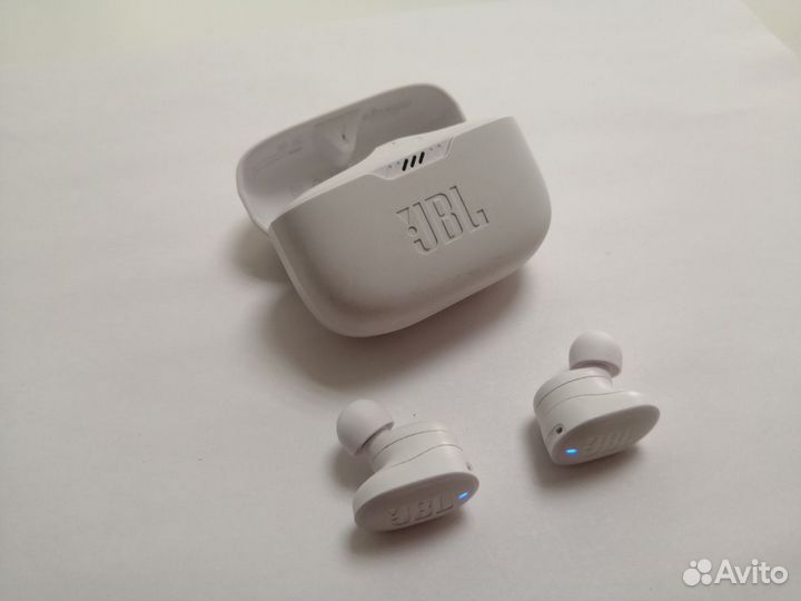 Беспроводные наушники JBL Tune 130NC TWS б/у