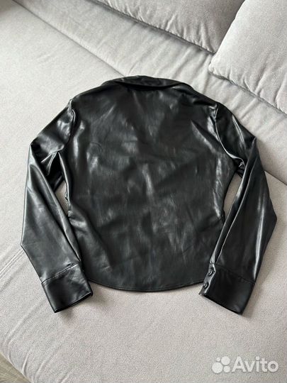Рубашка из экокожи zara M