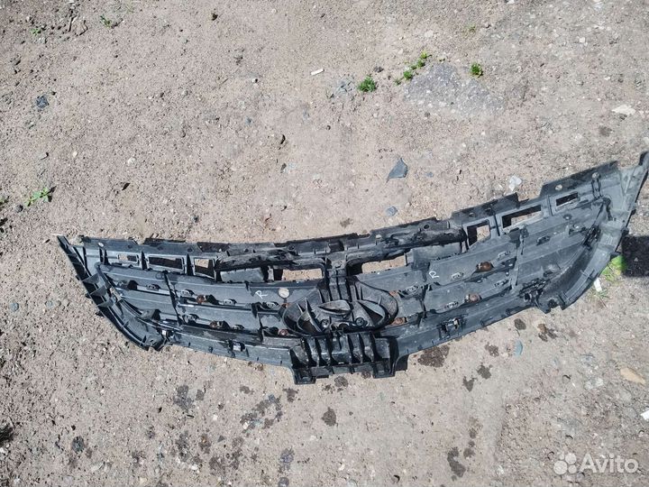 Решетка радиатора Hyundai Solaris 1 2014-2017