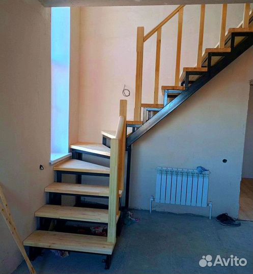 Лестница на заказ в дом