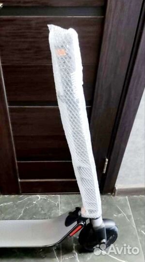 Электросамокат Ninebot KickScooter ES1 Новый