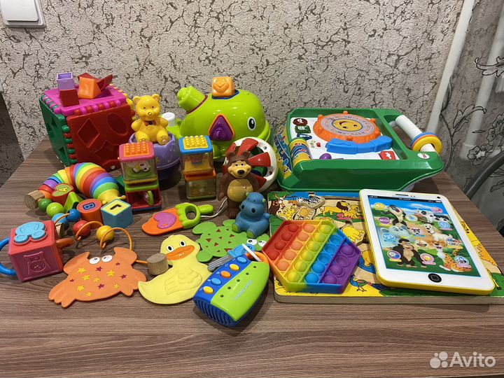 Развивающие игрушки пакетом
