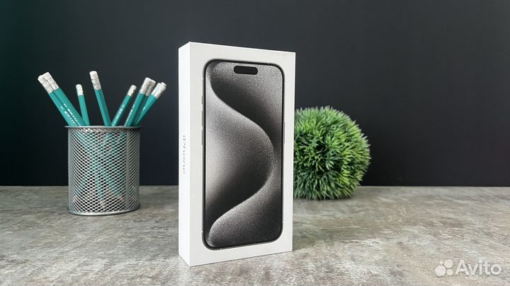iPhone 15 Pro, 256 ГБ