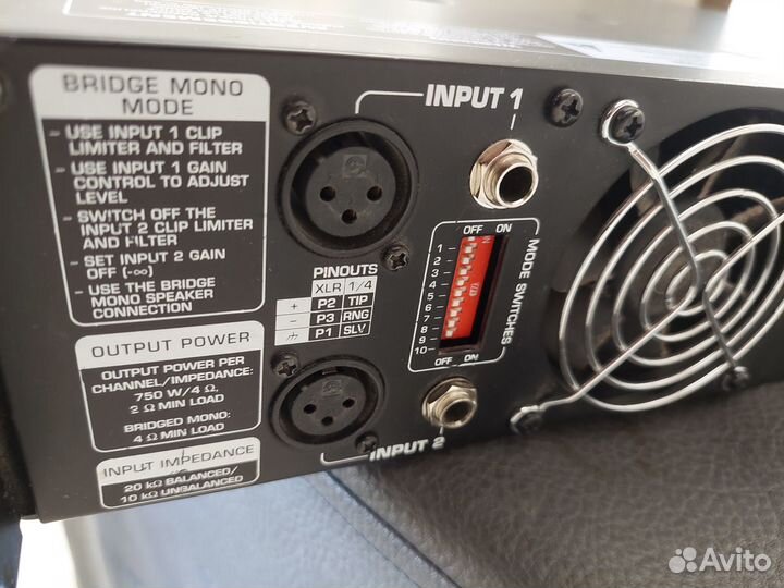 Усилитель Behringer EP 2500