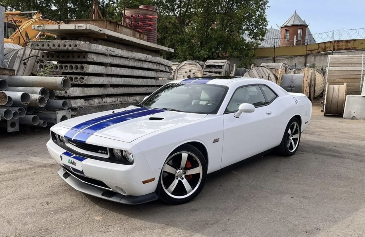 Dodge Challenger: фото владельца
