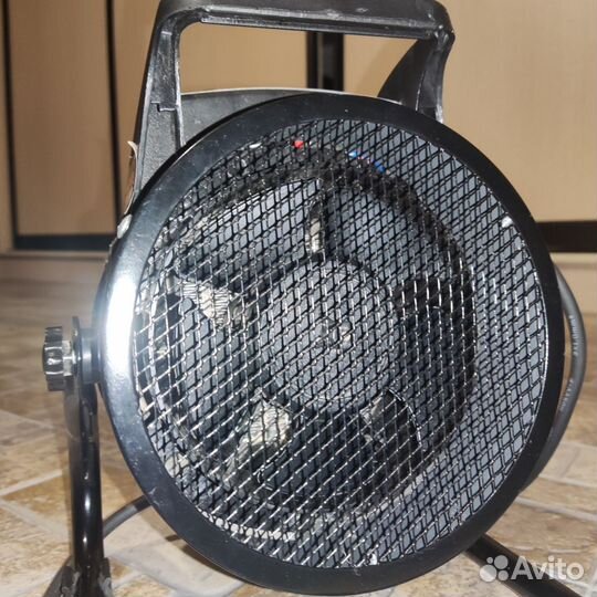 Тепловая пушка электрическая 2000вт