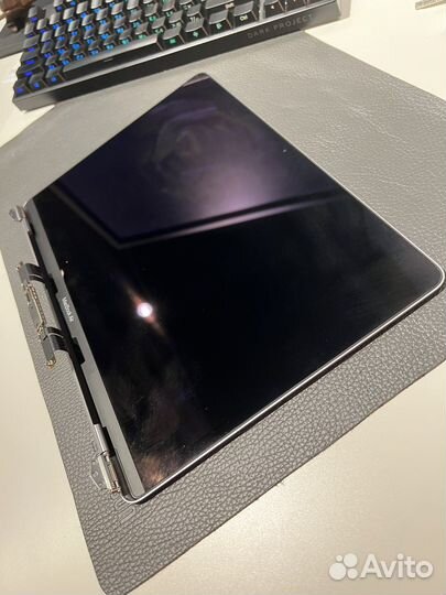 Верхняя крышка масвоок Air 13 Retina A2337