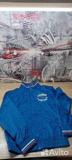 Куртка-ветровка