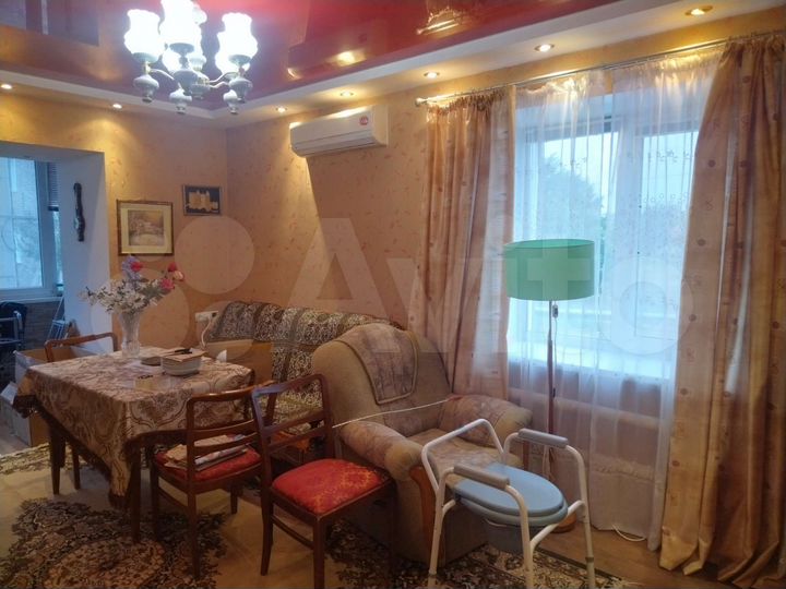 2-к. квартира, 58 м², 1/2 эт.