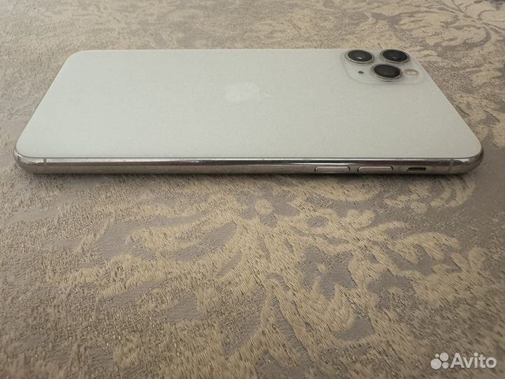 iPhone 11 Pro Max, 64 ГБ