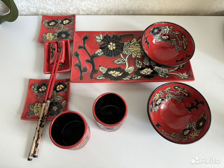 Набор посуды для суши и роллов