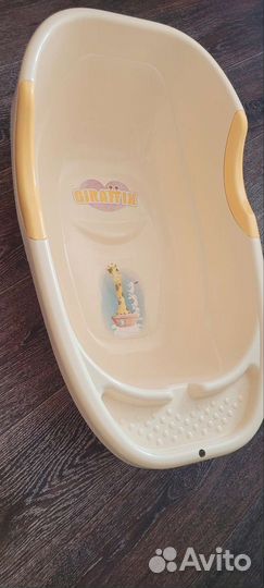 Ванночка для купания новорожденного