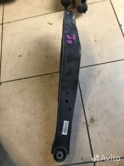 Рычаг подвески задний правый Volkswagen Passat B6