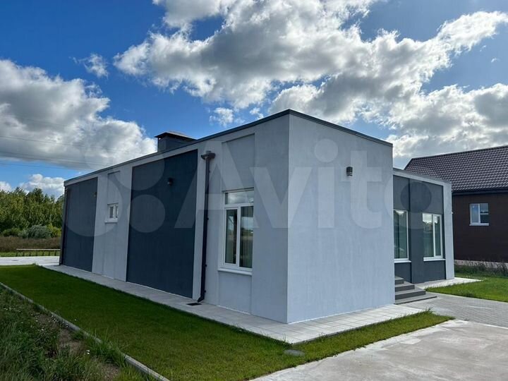 Коттедж 182 м² на участке 7 сот.