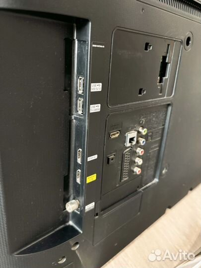 Телевизор Samsung SMART tv 32 дюйма