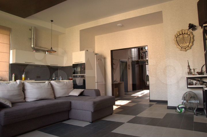 Дом 240 м² на участке 10 сот.