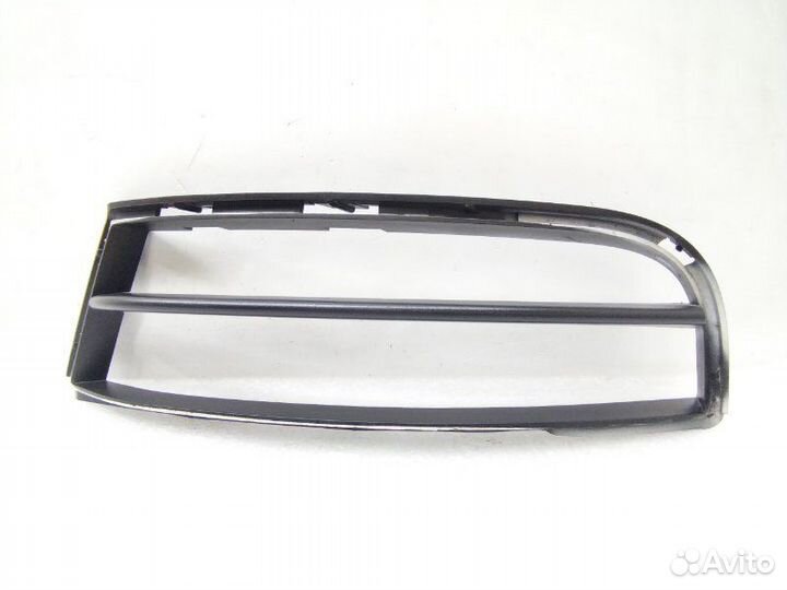 Решетка в бампер передняя левая Bmw 1-Series E82