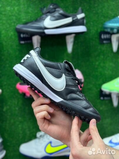 Сороконожки Nike Premier II