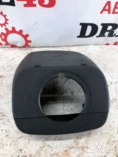 Кожух рулевой колонки Renault Sandero хетчбек 1.4