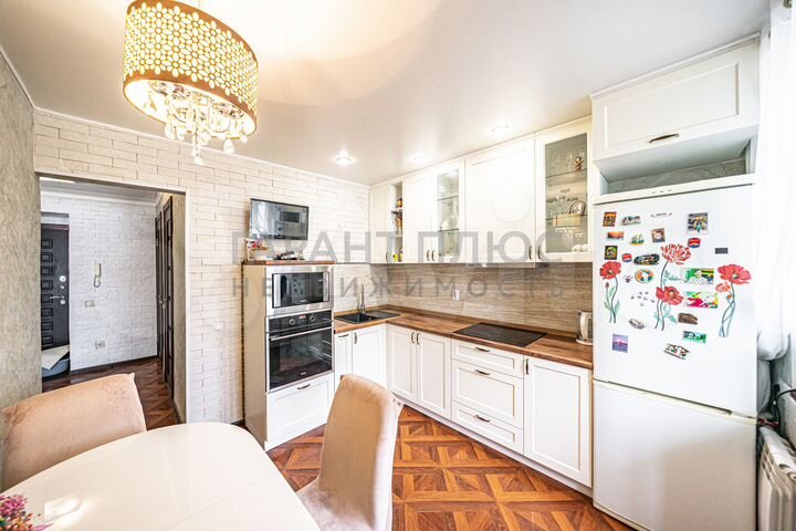 3-к. квартира, 72,5 м², 3/9 эт.