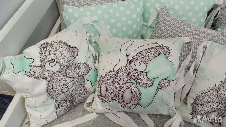 Комплект бортиков в детскую кроватку