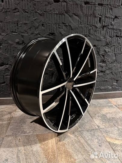 Диски R22 9,5j et30 6x139.7 Nismo Design