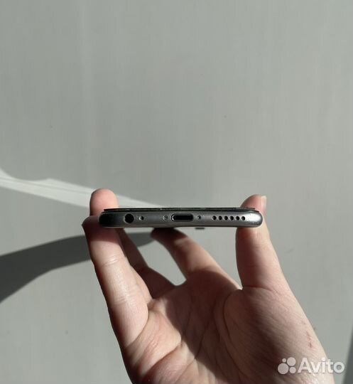 iPhone 6, 16 ГБ