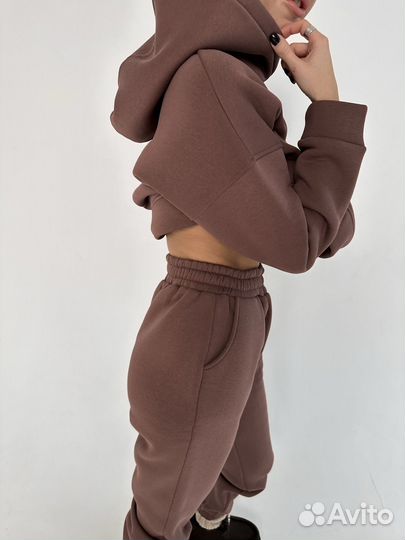 Спортивные костюмы вналичии женские