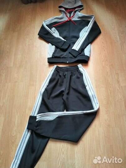 Спортивный костюм