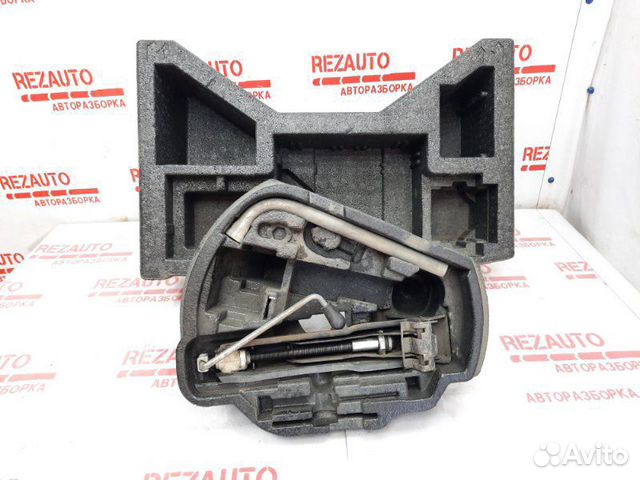 Ящик для инструментов в багажник Skoda Octavia A4