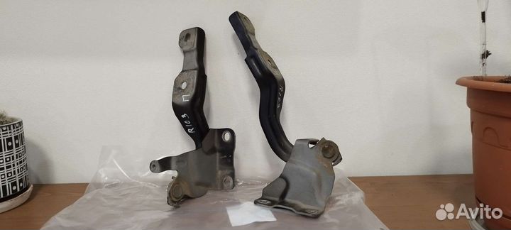 Петли для капота KIA Rio 3