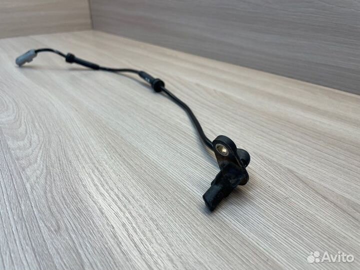 Датчик ABS задний правый Renault Logan