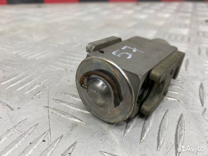 Б/У клапан кондиционера Bmw 7-Series Long 745Li