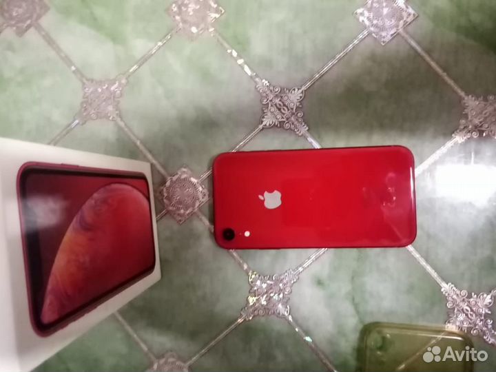 iPhone Xr, 64 ГБ