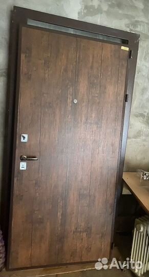Дверь входная металлическая