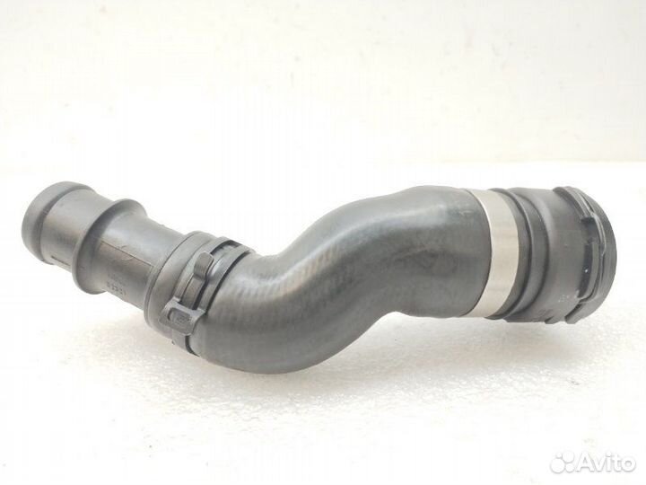 Патрубок системы охлаждения Volkswagen Tiguan 1