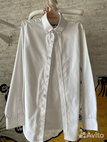 Рубашка белая на мальчика 158