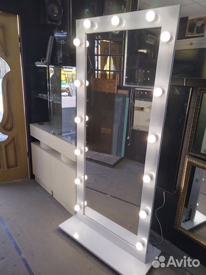 Зеркало с led подсветкой