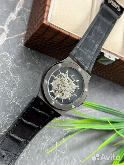 Часы Hublot механические с автоподзаводом