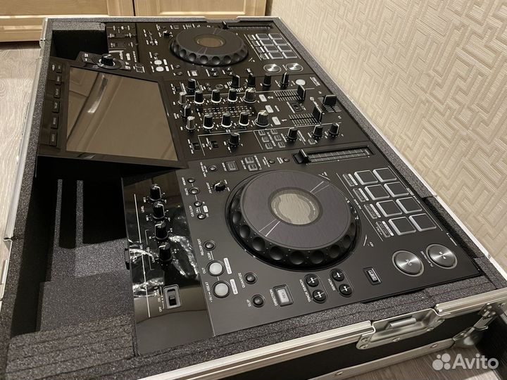 DJ-станция Pioneer XDJ-RX3