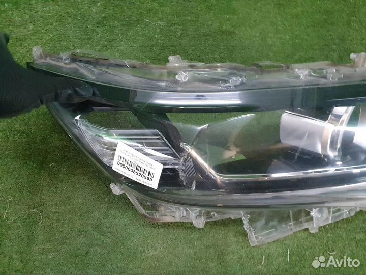 Стекло фары правой Toyota Land Cruiser Prado