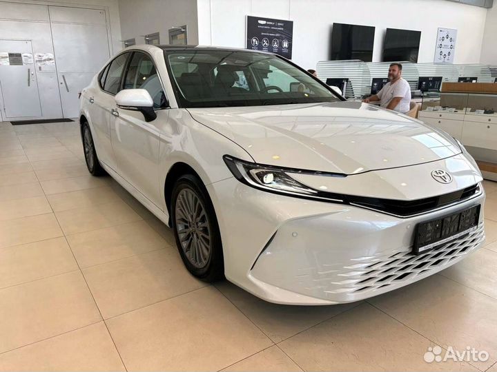 Toyota Camry 2.0 CVT, 2024