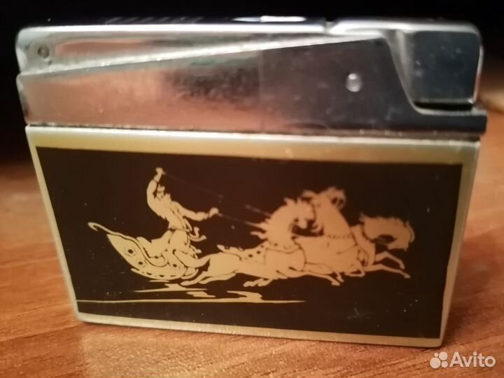 Зажигалка советская