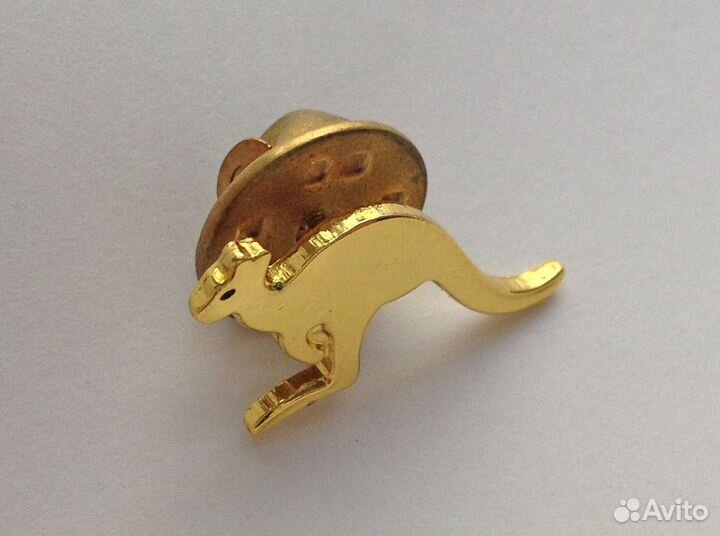 Значки-Кенгуру-Австралия+Пол Макартни-спб 2004