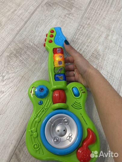 Гитара в рабочем состоянии. Состояние отличное