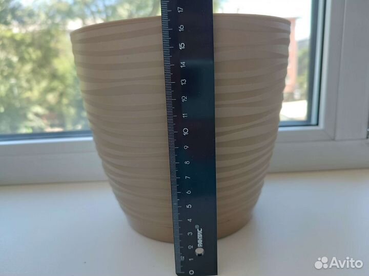 Кашпо горшок для цветов