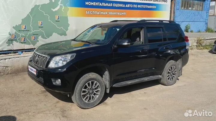 Втулка Toyota Land Cruiser Prado (J150) 13581-6704